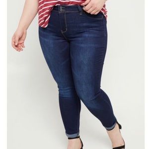 Plus YMI Wanna Betta Butt Dark Wash Cuffed Ankle
